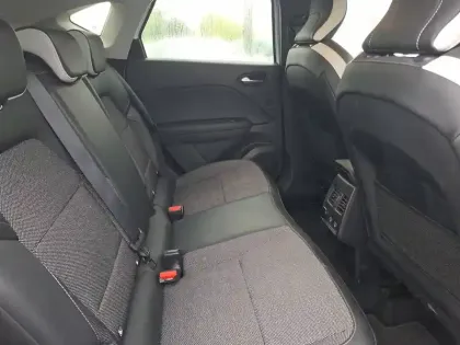 Photo 27 Renault Captur  TCe 140 EDC - 21