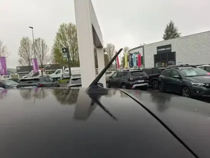 Photo 24 Renault Captur  TCe 140 EDC - 21