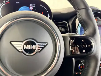 Photo 27 Mini Mini Cabriolet Cooper 136 ch DKG7