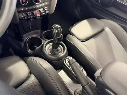 Photo 32 Mini Mini Cabriolet Cooper 136 ch DKG7