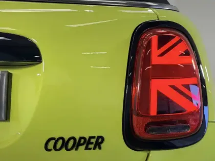Photo 15 Mini Mini Cabriolet Cooper 136 ch DKG7