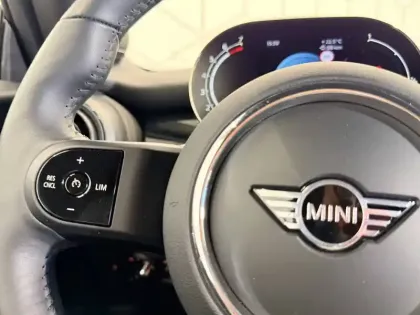 Photo 28 Mini Mini Cabriolet Cooper 136 ch DKG7