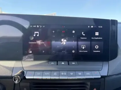 Photo 15 Opel Astra  Sports Tourer 1.2 Turbo Hybride 145 ch Automatique