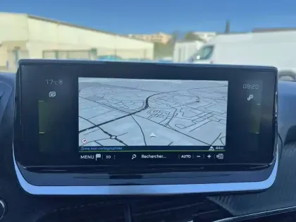 Photo 14 Peugeot 2008  PureTech 130 S&S EAT8