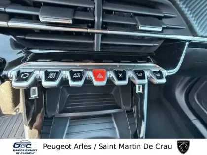 Photo 38 Peugeot 2008  PureTech 130 S&S EAT8
