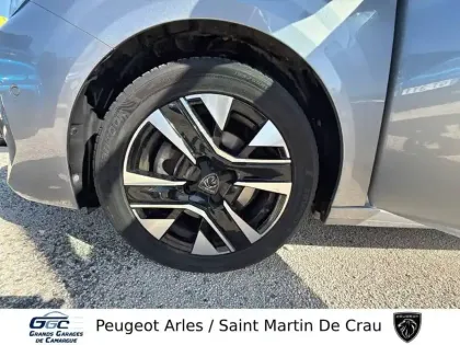 Photo 28 Peugeot 208  PureTech 100 S&S BVM6