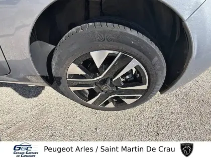 Photo 25 Peugeot 208  PureTech 100 S&S BVM6