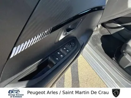 Photo 29 Peugeot 208  PureTech 100 S&S BVM6