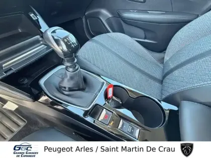 Photo 38 Peugeot 208  PureTech 100 S&S BVM6