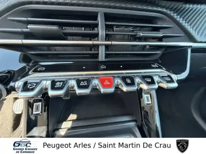 Photo 37 Peugeot 208  PureTech 100 S&S BVM6