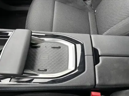 Photo 44 Renault Espace  E-Tech full hybrid 200 GSR2