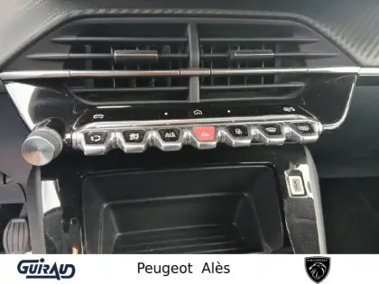 Photo 15 Peugeot 208  PureTech 75 S&S BVM5