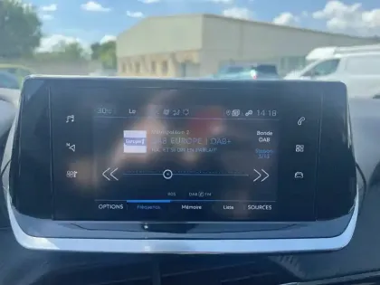 Photo 12 Peugeot 208  PureTech 100 S&S BVM6