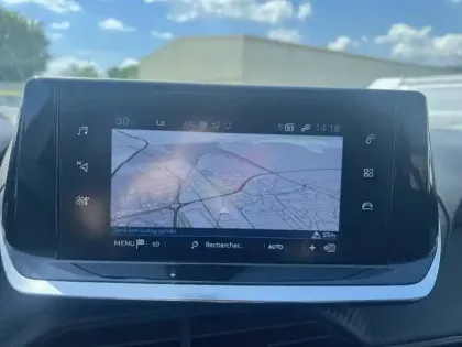 Photo 13 Peugeot 208  PureTech 100 S&S BVM6