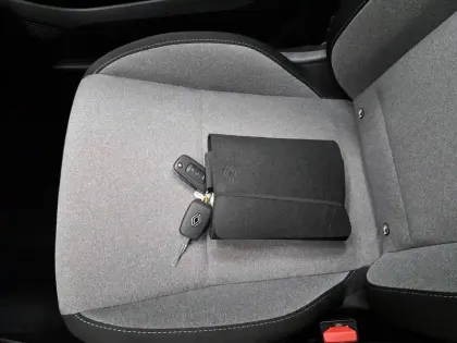 Photo 37 Renault Clio  TCe 90