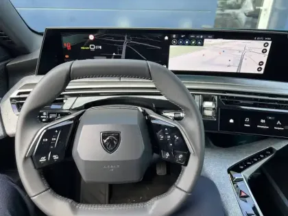 Photo 19 Peugeot 3008  Electrique 210 ch 73 kWh