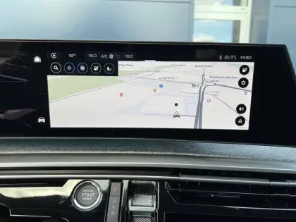 Photo 20 Peugeot 3008  Electrique 210 ch 73 kWh