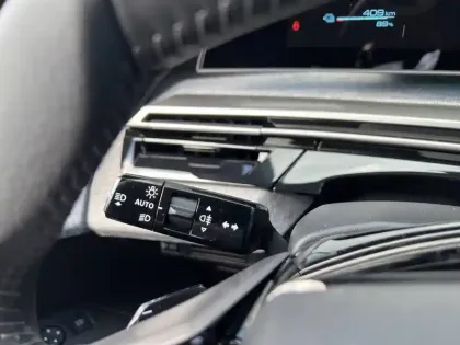 Photo 18 Peugeot 3008  Electrique 210 ch 73 kWh