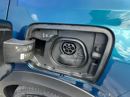 Photo 11 Peugeot 3008  Electrique 210 ch 73 kWh