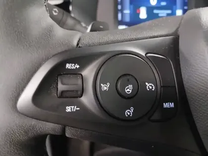 Photo 20 Opel Corsa  1.2 Turbo Hybrid 100 ch e-DCT6