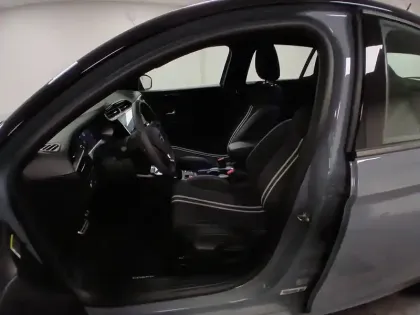 Photo 8 Opel Corsa  1.2 Turbo Hybrid 100 ch e-DCT6