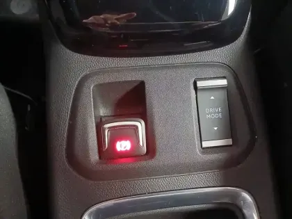 Photo 19 Opel Corsa  1.2 Turbo Hybrid 100 ch e-DCT6