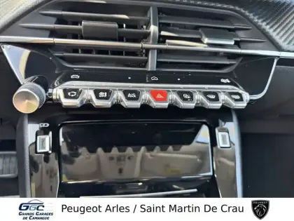 Photo 15 Peugeot 208  Hybrid 100 e-DCS6