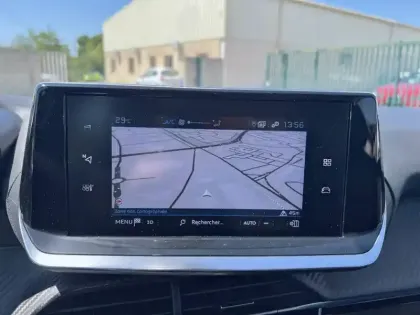 Photo 13 Peugeot 208  PureTech 100 S&S BVM6