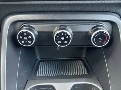 Photo 17 Citroën C3  Turbo 100 ch BVM6