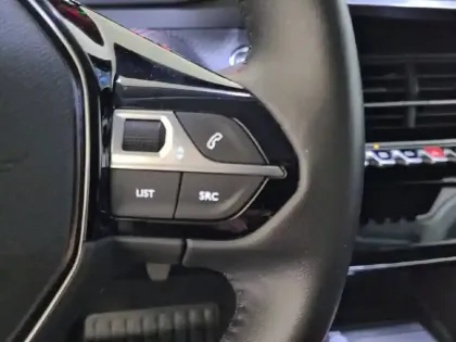 Photo 21 Peugeot 208  BlueHDi 100 S&S BVM6