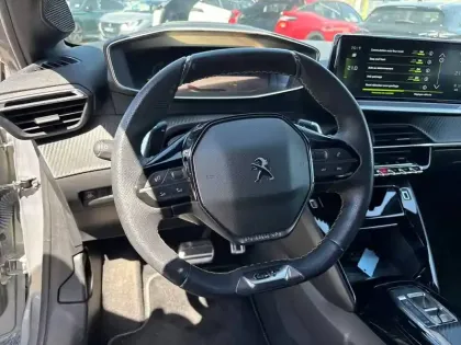 Photo 8 Peugeot 208  PureTech 100 S&S EAT8