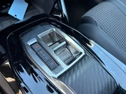 Photo 13 Peugeot 208  PureTech 100 S&S EAT8