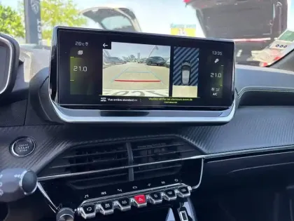 Photo 18 Peugeot 208  PureTech 100 S&S EAT8