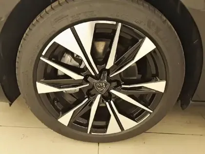 Photo 12 Peugeot 308  SW Hybrid 145 e-DCS6