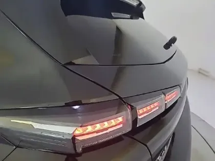 Photo 16 Peugeot 308  PHEV 180 e-EAT8