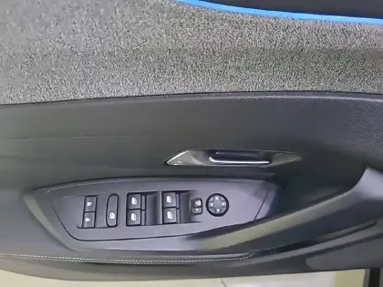 Photo 29 Peugeot 308  PHEV 180 e-EAT8