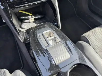 Photo 13 Peugeot 2008  PureTech 130 S&S EAT8