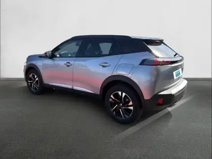 Photo 6 Peugeot 2008  PureTech 130 S&S EAT8