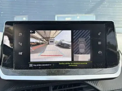 Photo 17 Peugeot 2008  PureTech 130 S&S EAT8