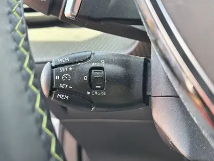 Photo 18 Peugeot 2008  PureTech 130 S&S EAT8