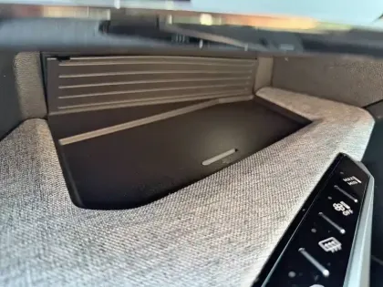 Photo 21 Peugeot 3008  Hybrid 145 e-DCS6