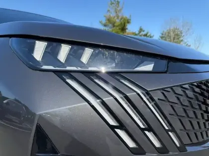 Photo 15 Peugeot 3008  Hybrid 145 e-DCS6