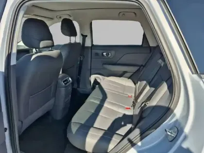 Photo 11 Leapmotor B10  BEV 67.1 kWh - 160 kW