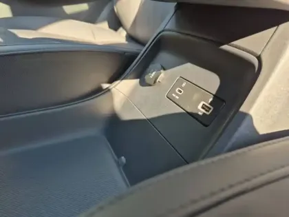 Photo 21 Leapmotor B10  BEV 67.1 kWh - 160 kW