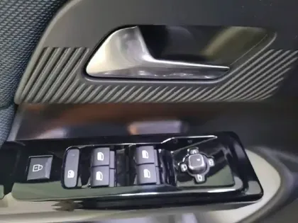 Photo 29 Citroën C5 aircross  Hybride 145 ch e-DCS6