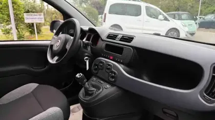 Photo 17 Fiat Panda  1.0 70 ch Hybride BSG S/S