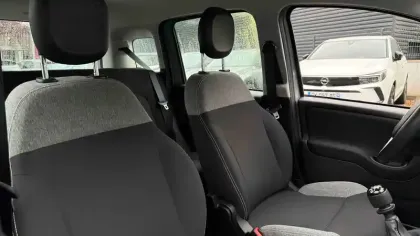 Photo 18 Fiat Panda  1.0 70 ch Hybride BSG S/S