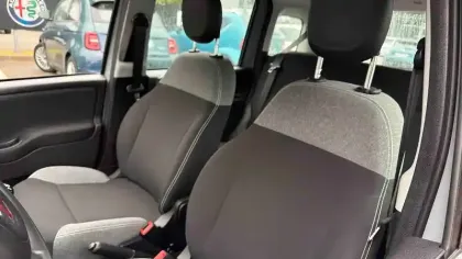 Photo 16 Fiat Panda  1.0 70 ch Hybride BSG S/S