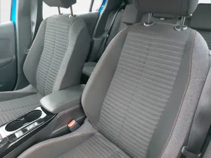 Photo 10 Peugeot 208  Electrique 50 kWh 136ch