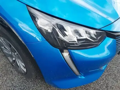 Photo 15 Peugeot 208  Electrique 50 kWh 136ch